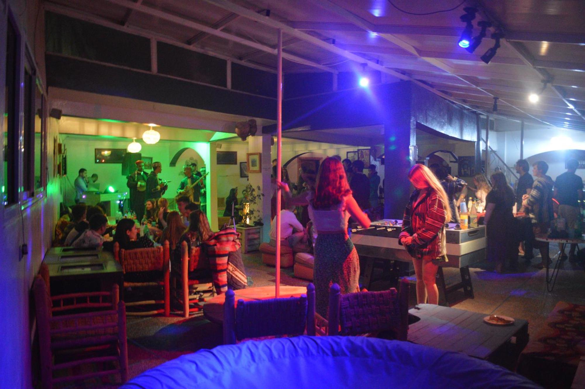 مبيت وإفطار تغازوت Adventurekeys Surf Yoga Cowork المظهر الخارجي الصورة